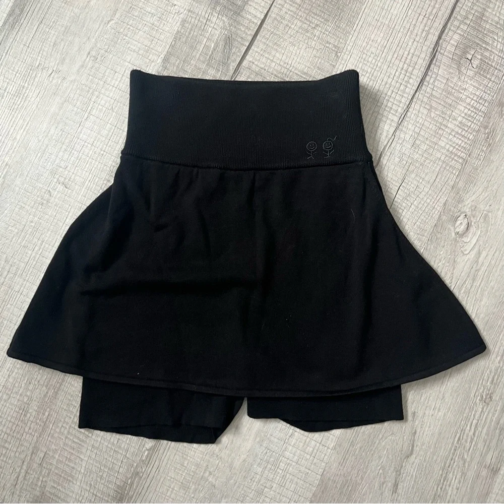 NEW URBAN SOPHISTICATION Cher Skort Feeels Hot Black Size Small